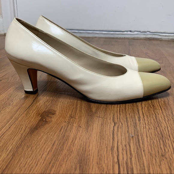 Vintage Salvatore Ferragamo Cap Toe Pumps - Picture 7 of 12